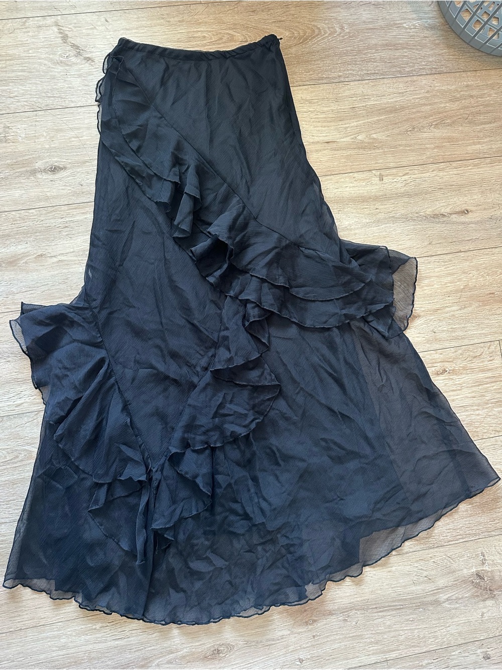 Widow Dolls Kill Chiffon Ruffle Tiered Maxi Asymmetrical Skirt - Whimsigoth - Picture 4 of 7